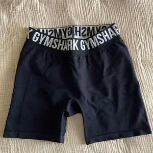 gymshark shorts size medium